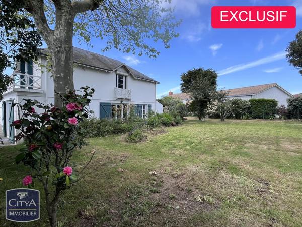 Maison à vendre 8 pièces 160m² Saint-Michel-Chef-Chef (44730)
