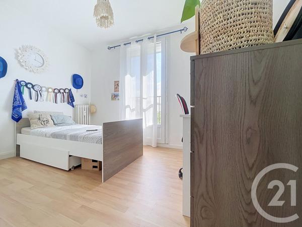 Appartement F4 à vendre  4 pièces - 67,91 m 2   ROCHEFORT  - 17