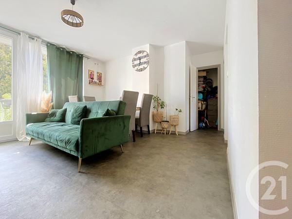 Appartement F4 à vendre  4 pièces - 67,91 m 2   ROCHEFORT  - 17