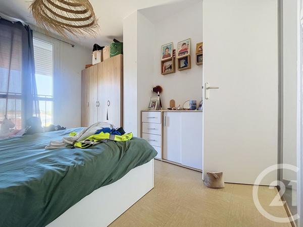 Appartement F4 à vendre  4 pièces - 67,91 m 2   ROCHEFORT  - 17