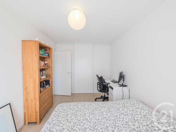 Appartement F2 à vendre  2 pièces - 52,04 m 2   DAX  - 40
