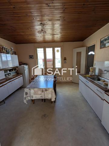 Maison en Pierre proche de toutes commodités