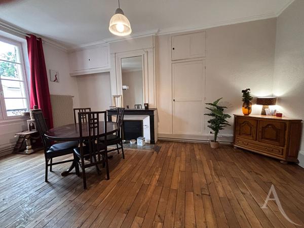 Appartement 2 pièces en centre-ville de Bourges avec charme !