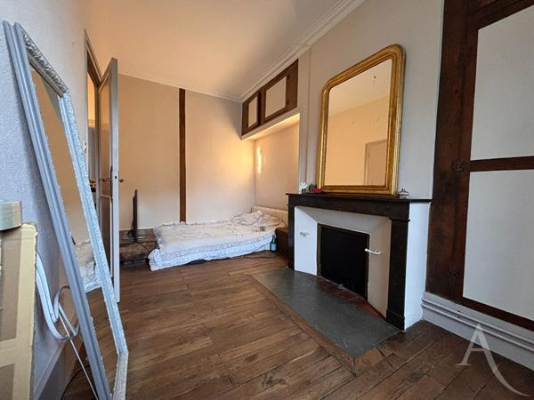 Appartement 2 pièces en centre-ville de Bourges avec charme !