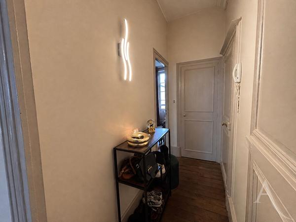 Appartement 2 pièces en centre-ville de Bourges avec charme !