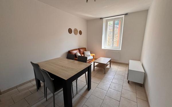 Appartement à louer    3 pièces •  Molières-sur-Cèze
