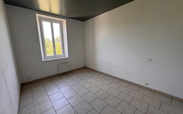 Appartement à louer    3 pièces •  Molières-sur-Cèze