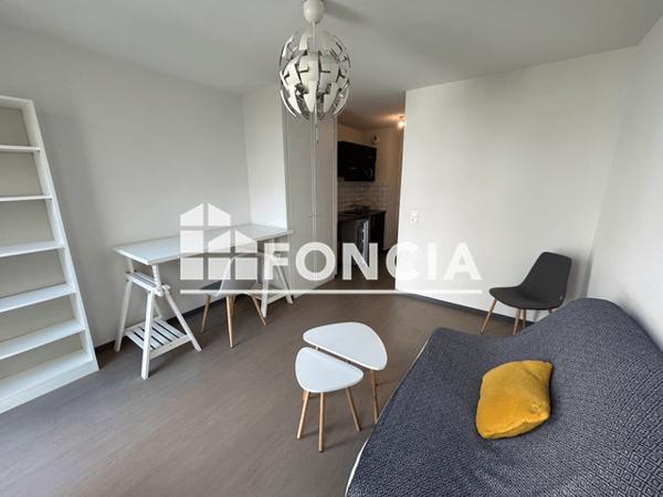Location Studio meublé 19.46 m² - 20 RUE ALFRED KASTLER La Rochelle 17000