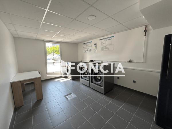 Location Studio meublé 19.46 m² - 20 RUE ALFRED KASTLER La Rochelle 17000