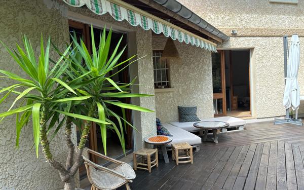 Maison à vendre    5 pièces • 131 m2 Seignosse