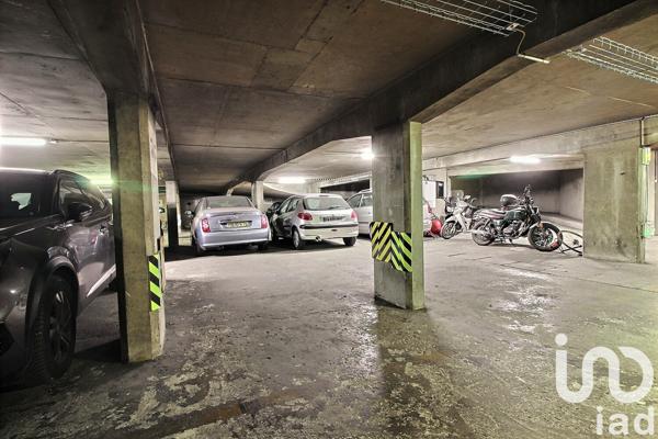 Parking à vendre 12 m² Paris 3