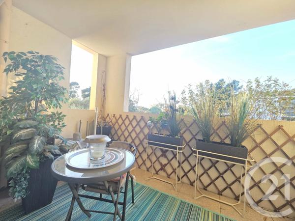 Appartement F3 à vendre  3 pièces - 52,90 m 2   SIX FOURS LES PLAGES  - 83