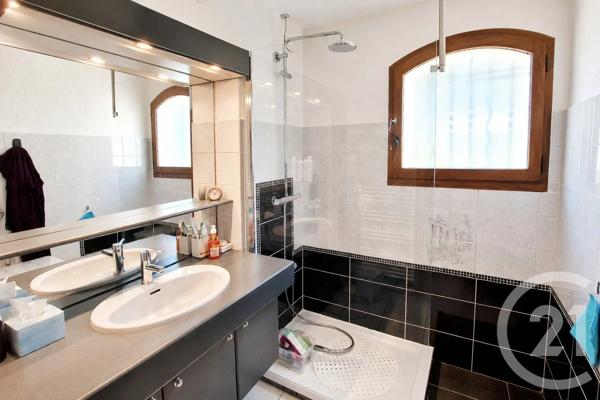 Appartement F3 à vendre  3 pièces - 52,90 m 2   SIX FOURS LES PLAGES  - 83
