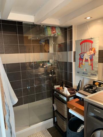 LYON 4 - BD CROIX-ROUSSE - T1 BIS MEUBLE