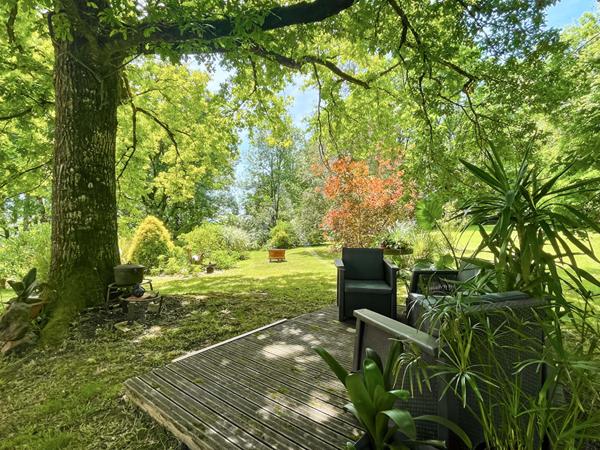 Charmante maison périgourdine avec dépendance, proche de Villeréal