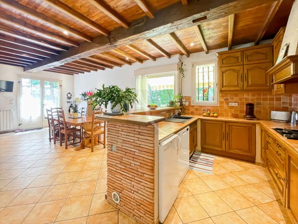 Charmante maison périgourdine avec dépendance, proche de Villeréal