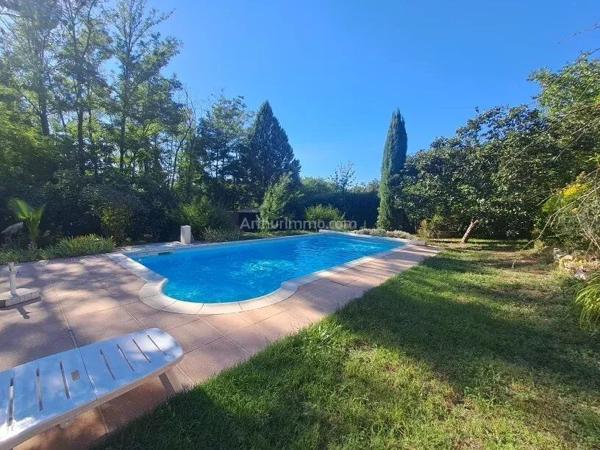 Vente                                                      Villa
                        
                     4 pièces                      99 m2                     à Salernes