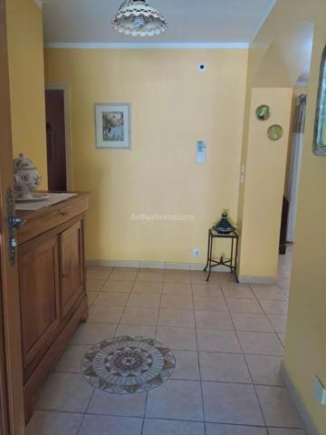Vente                                                      Villa
                        
                     4 pièces                      99 m2                     à Salernes