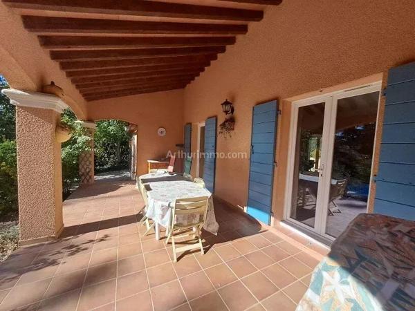 Vente                                                      Villa
                        
                     4 pièces                      99 m2                     à Salernes