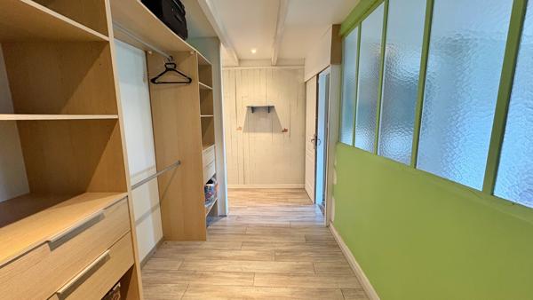 NIORT- loft de 263m² avec piscine et garage