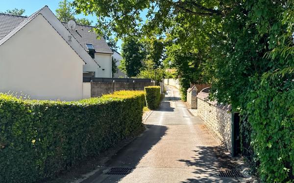Terrain à vendre    Gazeran