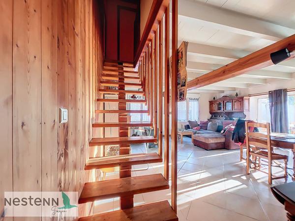 A vendre maison, 87 m², dans un hameau calme du GUA avec ses 2 chambres, sur un terrain de 337m², A 15 minutes des plages de Royan.