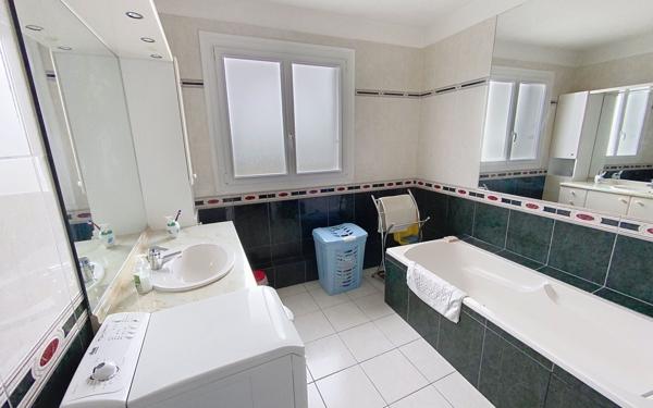 Appartement à vendre    3 pièces • 102,81 m2 Joué-lès-Tours