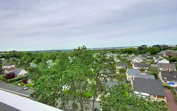 Appartement à vendre    3 pièces • 102,81 m2 Joué-lès-Tours