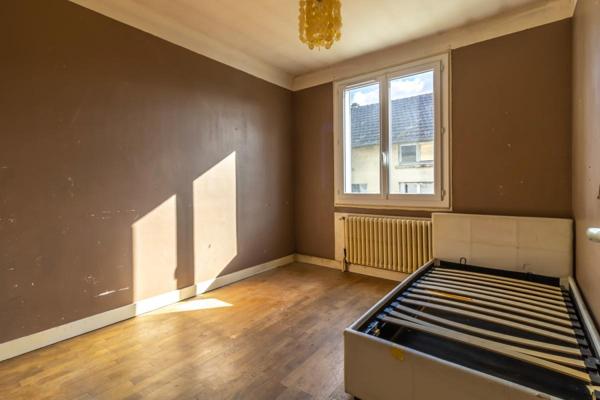 Maison Gievres 12 pièce(s) 228 m2