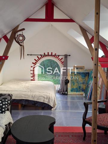 BRETAGNE-MAISON LES PIEDS DANS L'EAU