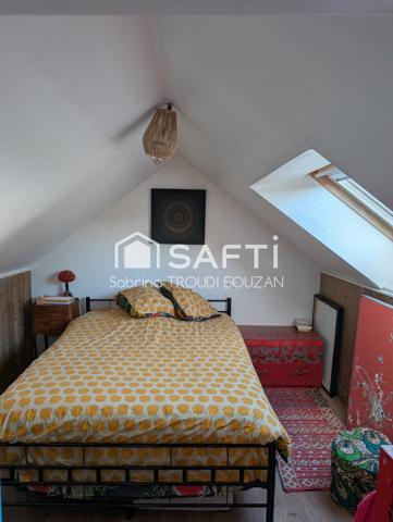 BRETAGNE-MAISON LES PIEDS DANS L'EAU