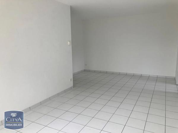 Appartement à louer 2 pièces 51.18m² L'Aigle (61300)