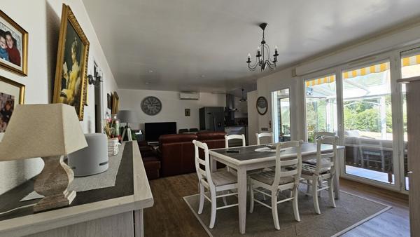 Casteljaloux (47700) Maison de plain pied rénovée en 2023 Piscine