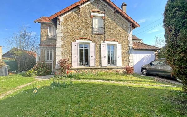 Maison à vendre    5 pièces • 97 m2 Bures-sur-Yvette