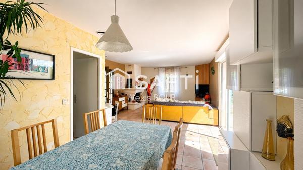 Maison au calme avec piscine au cœur du Médoc