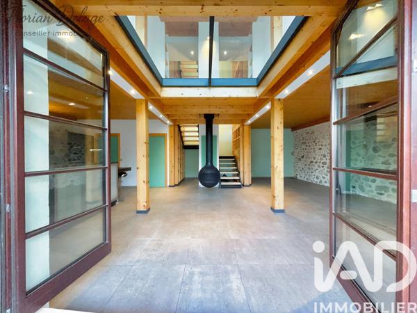 Maison à vendre 7 pièces 225 m² Saint-Genis-Pouilly