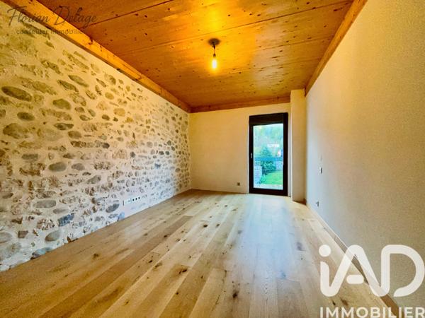 Maison à vendre 7 pièces 225 m² Saint-Genis-Pouilly