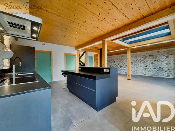 Maison à vendre 7 pièces 225 m² Saint-Genis-Pouilly