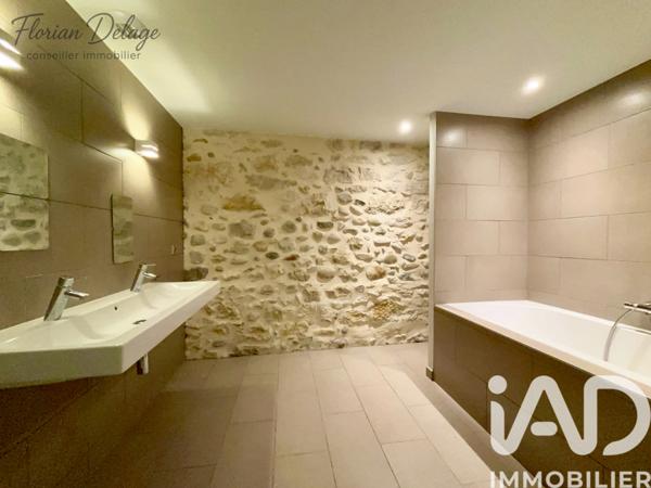 Maison à vendre 7 pièces 225 m² Saint-Genis-Pouilly