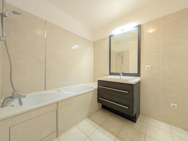 Appartement La Garenne Colombes 3 pièces 60.67 m2 , La garenne colombes