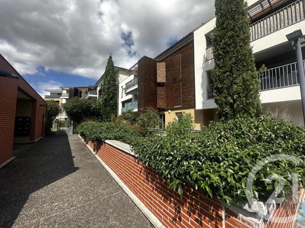 Appartement Studio à vendre  1 pièce - 27 m 2   LAUNAGUET  - 31