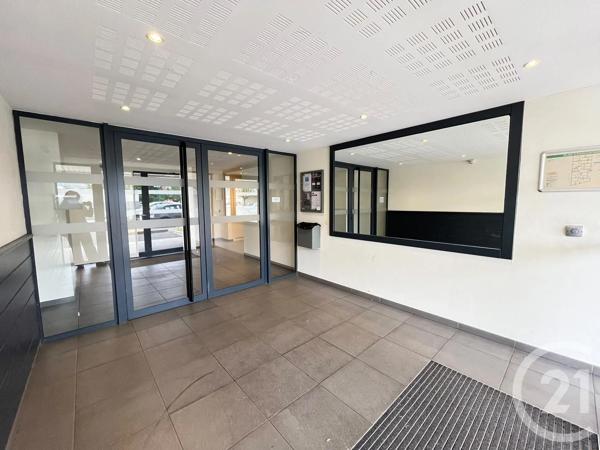Appartement Studio à vendre  1 pièce - 27 m 2   LAUNAGUET  - 31