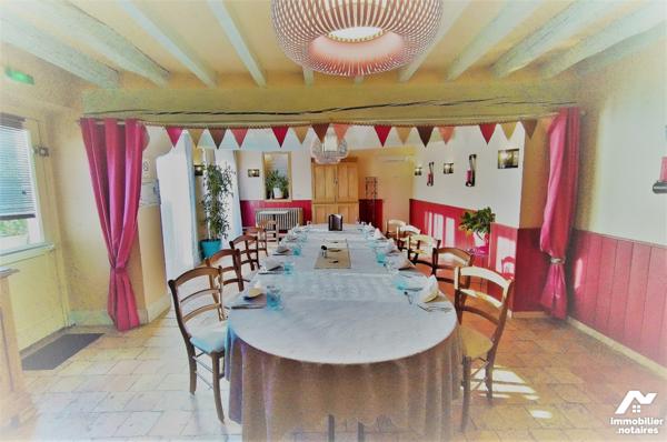 A MARGON, fonds de commerce de restaurant semi-gastronomique
3 salles (40, 20 et 25 couverts).