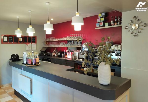 A MARGON, fonds de commerce de restaurant semi-gastronomique
3 salles (40, 20 et 25 couverts).