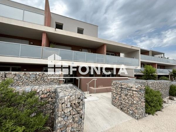 Location Appartement 4 pièces 82.5 m² - AVENUE DE MALAUCENE Rochefort Du Gard 30650