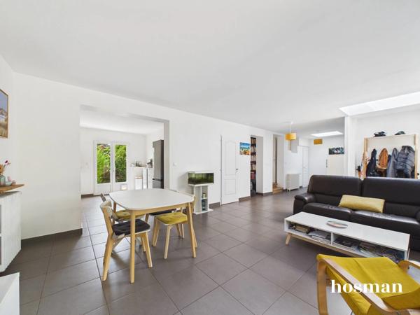 Ravissante maison traversante et lumineuse de 110 m2 habitables (116 m2 au sol) au calme en second rideau avec jardin et 2 dépendances - Quartier La Martellière à Saint-Sebastien-Sur-Loire