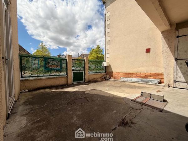 Maison de village 103.4 m² à Dangé-Saint-Romain 86220