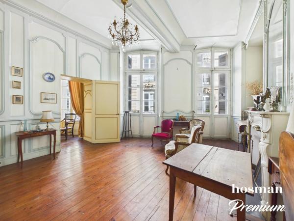 Bordeaux Centre | Immeuble pierre de taille – Vue Place de la Bourse – Local + Triplex + Appartement