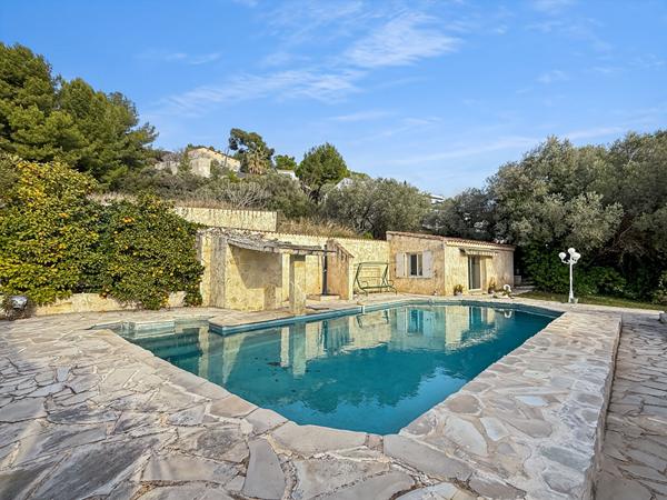 Maison à vendre |  Marseille 13 |  6 pièces | 174 m²