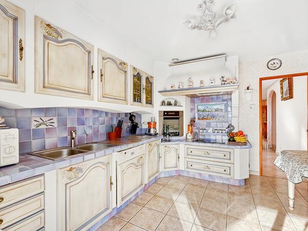 Maison à vendre |  Marseille 13 |  6 pièces | 174 m²